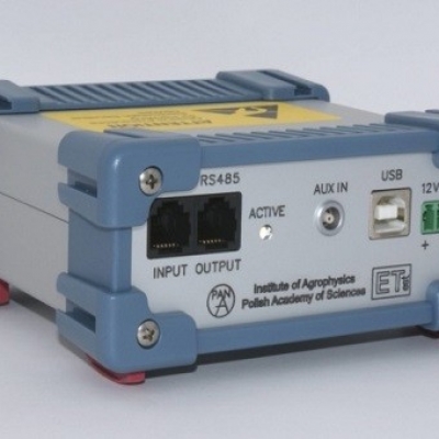 TDR/MUX 微型土壤水分、溫度、電導(dǎo)率、水勢(shì)監(jiān)測(cè)儀